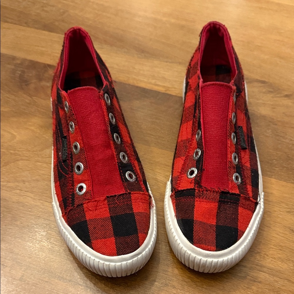 Blowfish Sz 9.5 Buffalo Plaid Slip-On Shoes